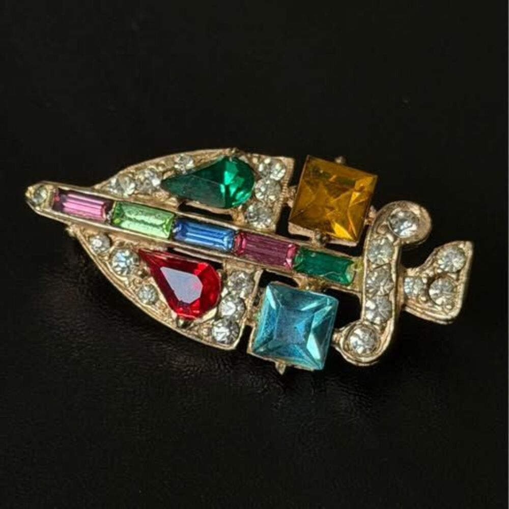 Art Deco 14K Gold Filled Uranium Glass & Rhinestone Arrowhead Brooch